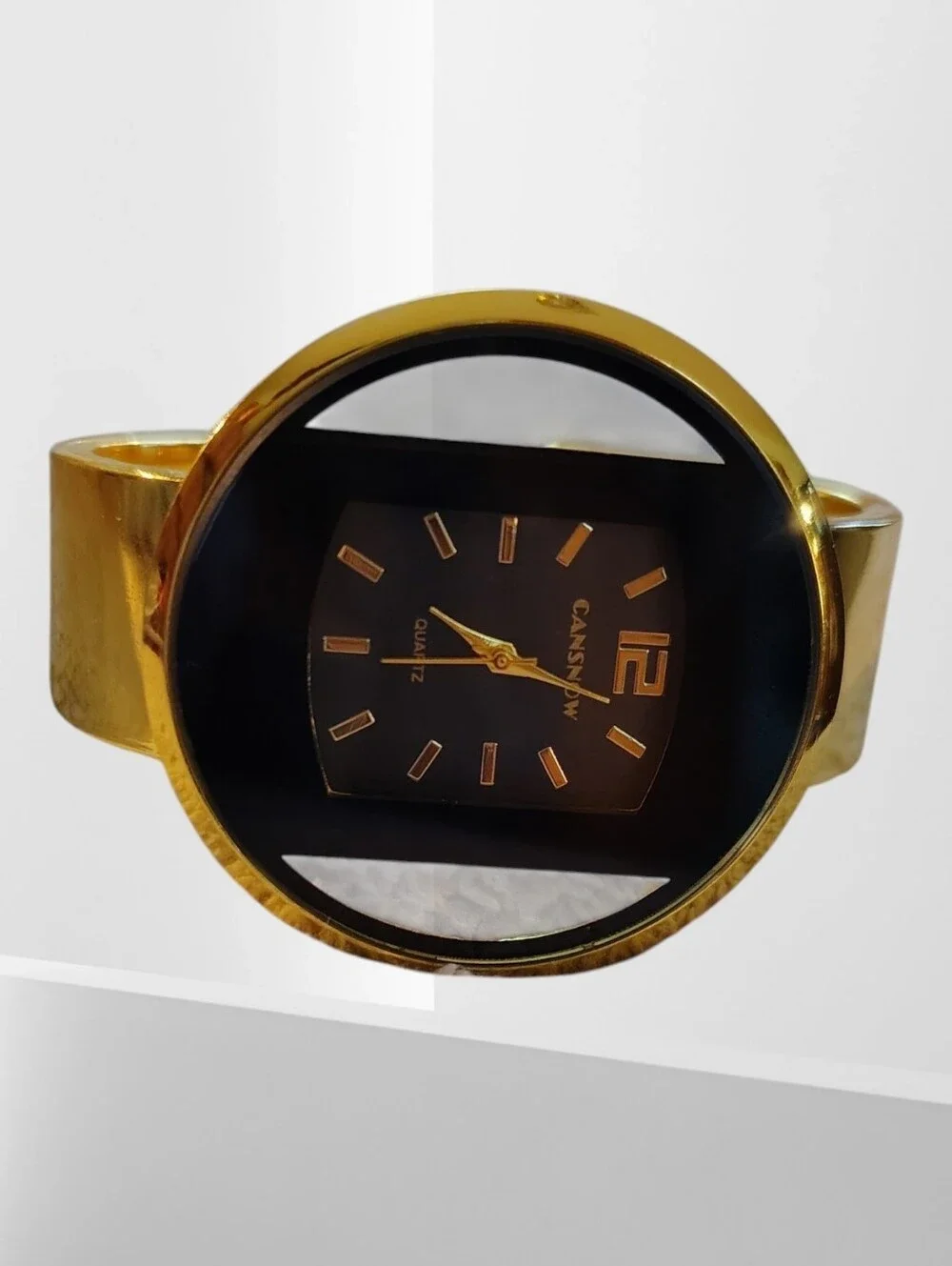 Canon stylish wristwatch